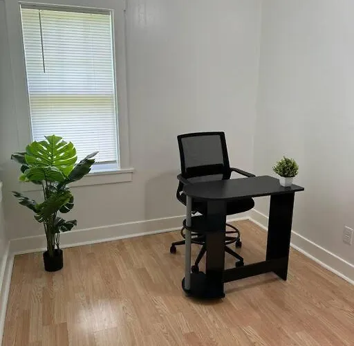 Ferienhaus Cozy With 3 Beds And An Office! *